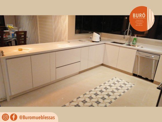 Cocina en U 0.8.jpg